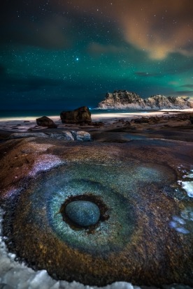 'The Eye': Ivan Pedretti

"On Uttakleiv beach, in Norway, these particular rocks looked like a eye. The
shot is set ...